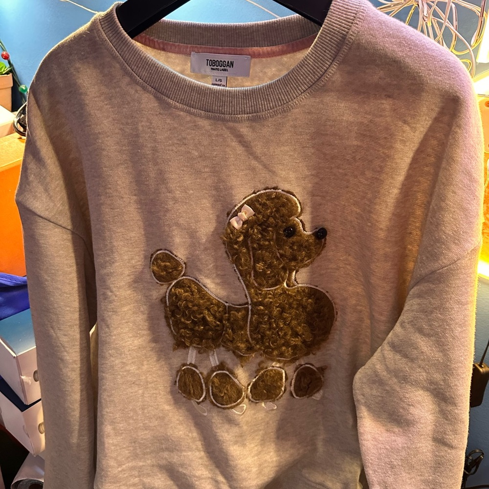 Gray Sweatshirt with Poodle Design - Picture 3 of 4